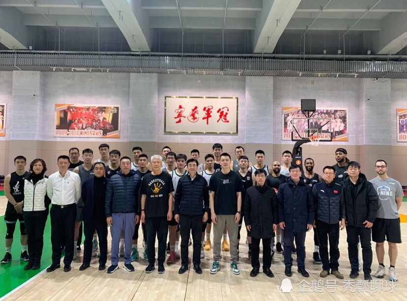 《亚利桑那共和报》：除了娜塔莎的任务之外，该片的剧情线也没有太多别的东西，但导演肖特兰没有吝惜动作戏